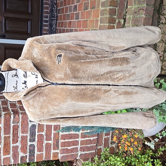 The North Face Osito Jacket - Picture 2 of 15